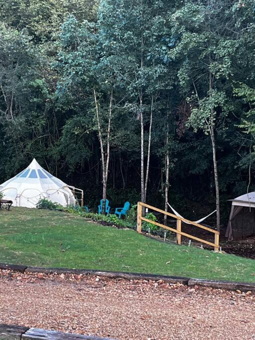 The Pisces-A Stargazing, Luxury Glamping Tent Rogersville Exterior photo